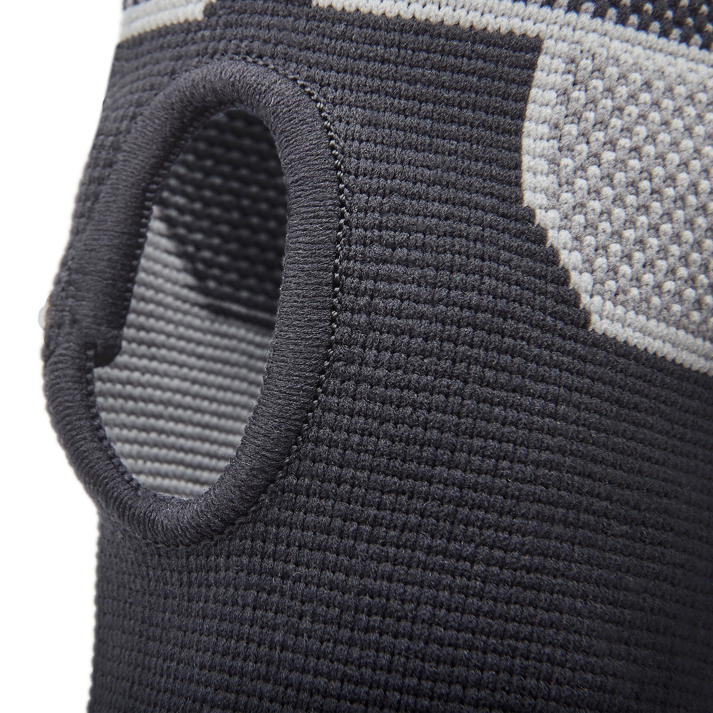 Wrist Support - Black - Image 4